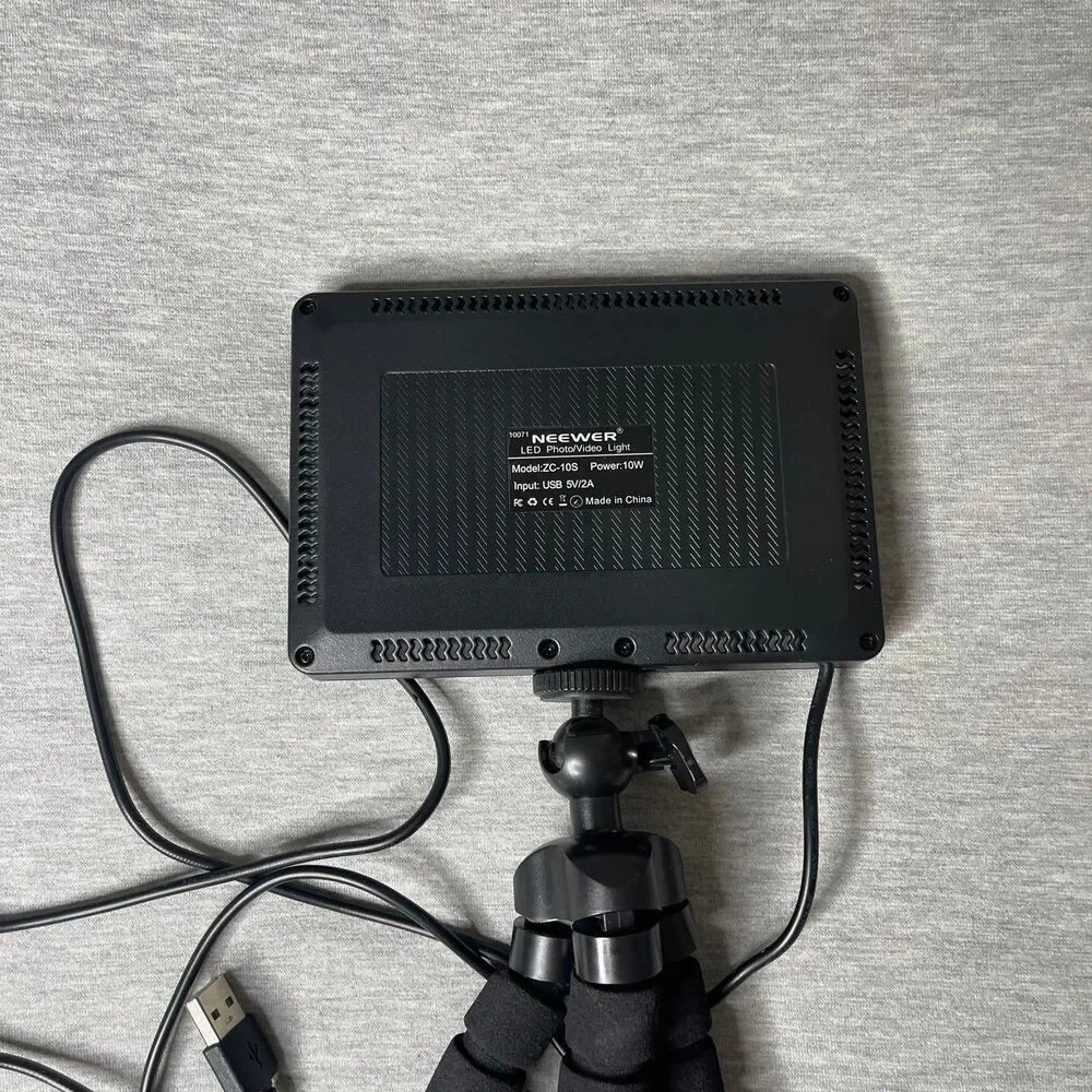Neewer LED ZC-10S Small Panel Lightning Kit with Tripod